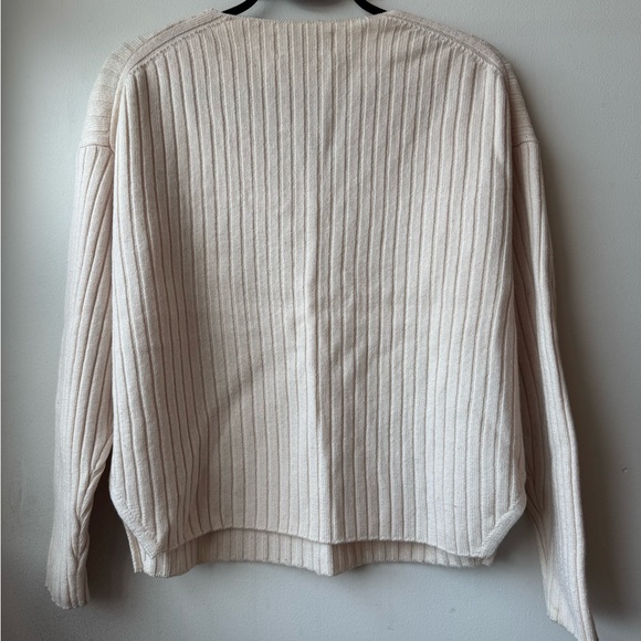 Wilfred Free 100% Merino Wool Sweater - Picture 4 of 8